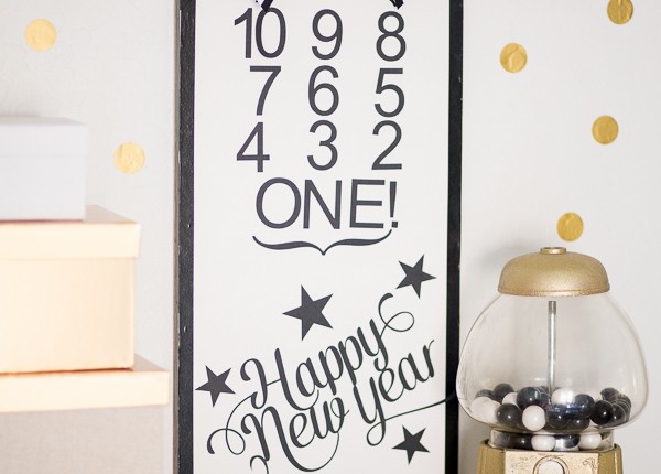 NEW YEARS EVE SIGN-14