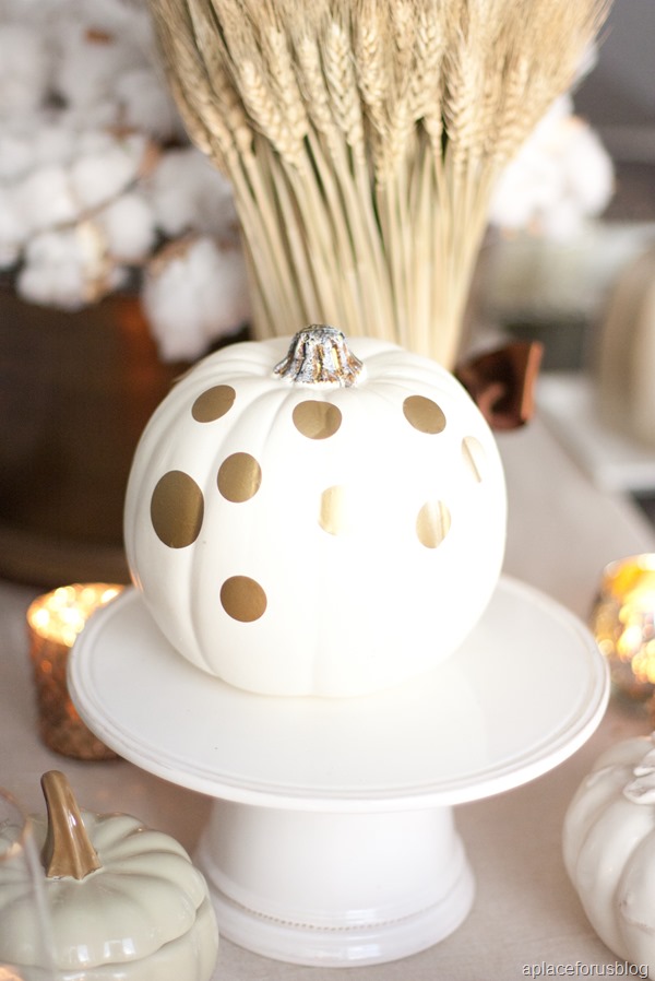 Black and Gold Tablescape-13