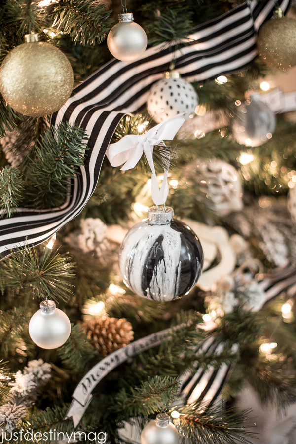 Black and white on sale christmas tree decorations