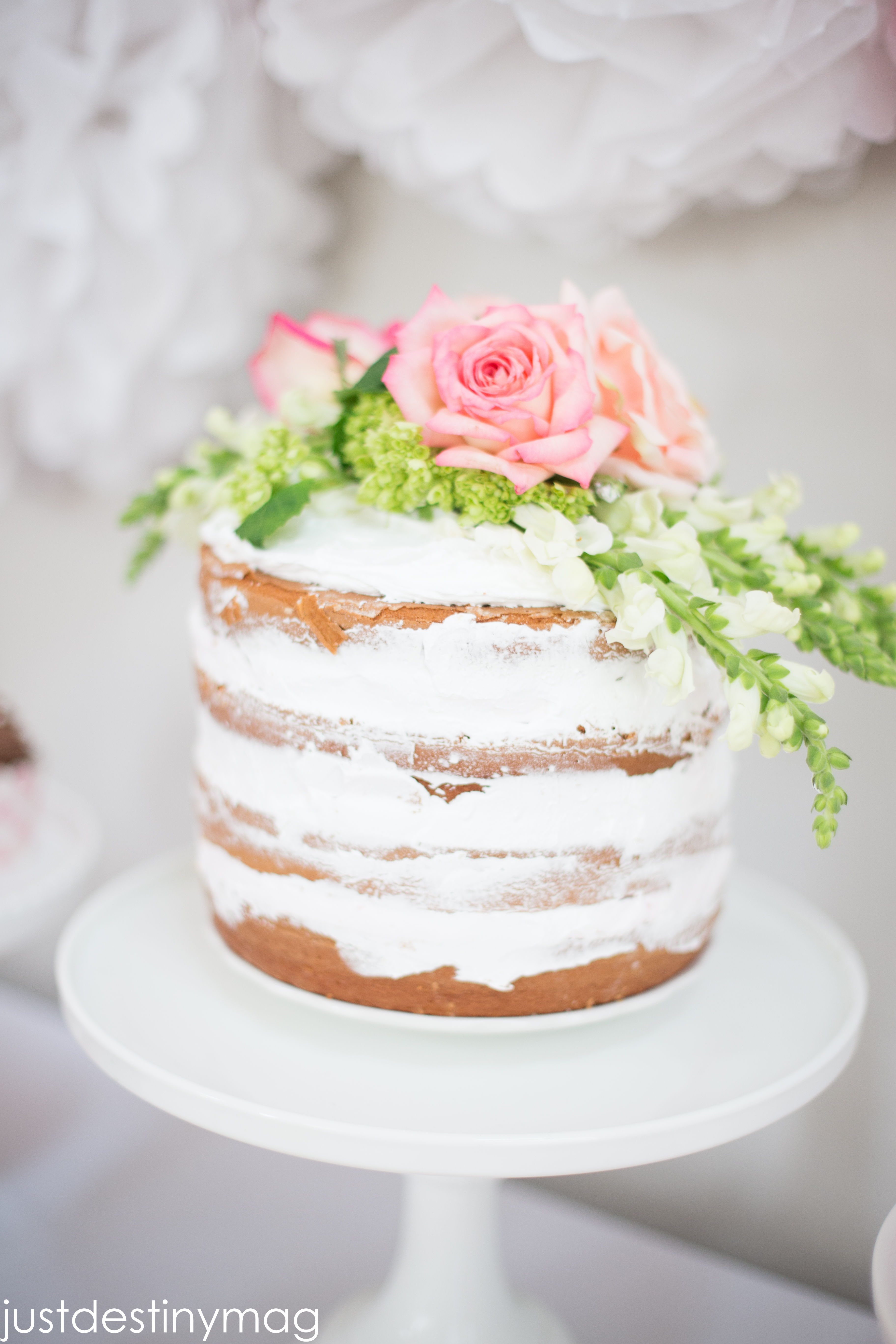 How to Make a Naked Cake