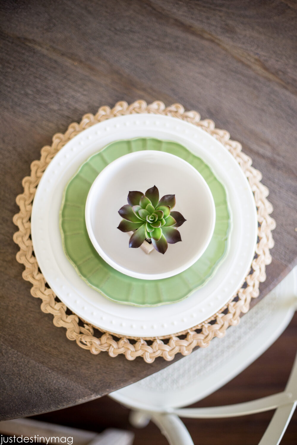 Simple and Affordable Earthenware Dishes