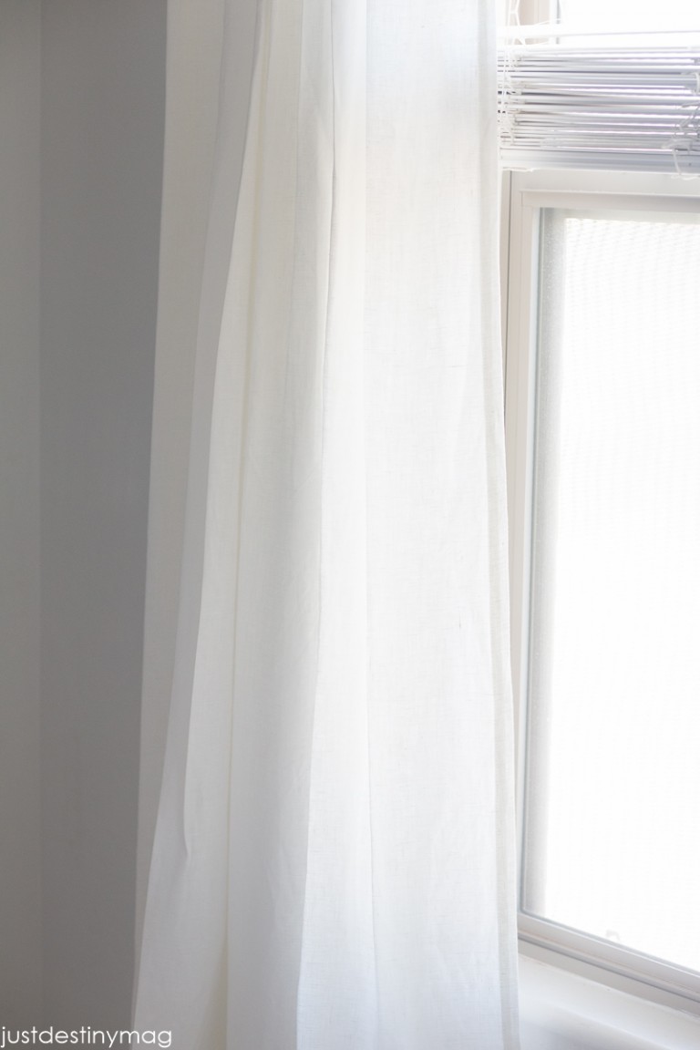 How to get Wrinkles out of Curtains without an Iron