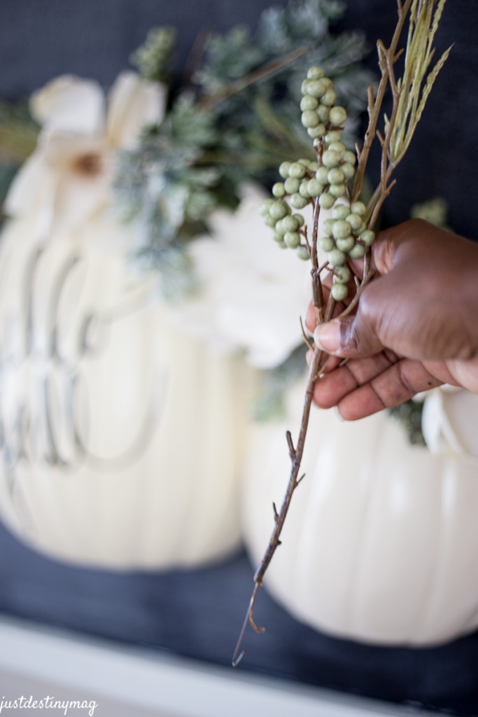 DIY Hanging Half Pumpkin Craft_-10