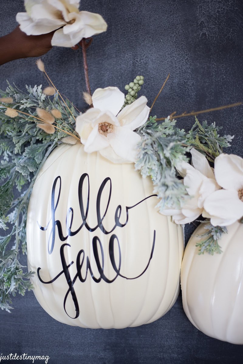 DIY Pumpkin Ideas:Learn How To Make this Simple Wall Pumpkin
