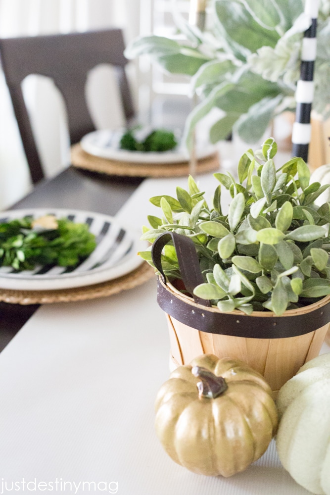Thanksgiving Table Ideas - Just Destiny Mag-26