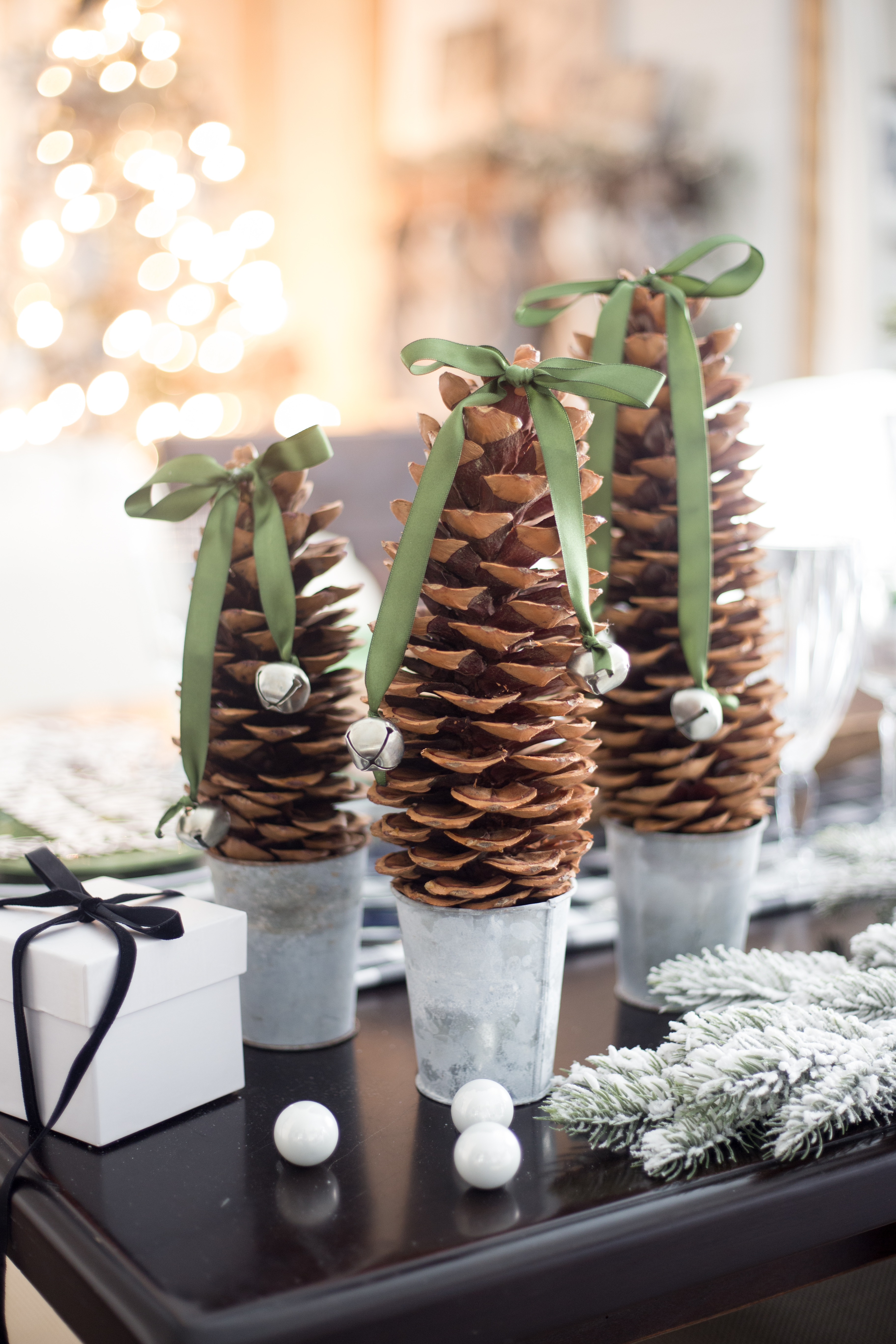 Simple Pinecone Decor