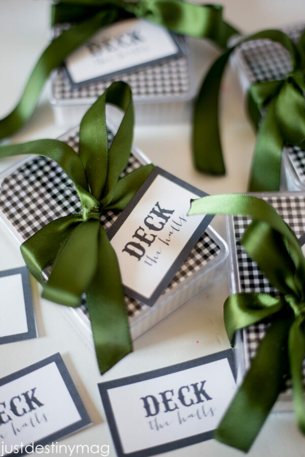 Deck the Hall Gift Labels - Image 2