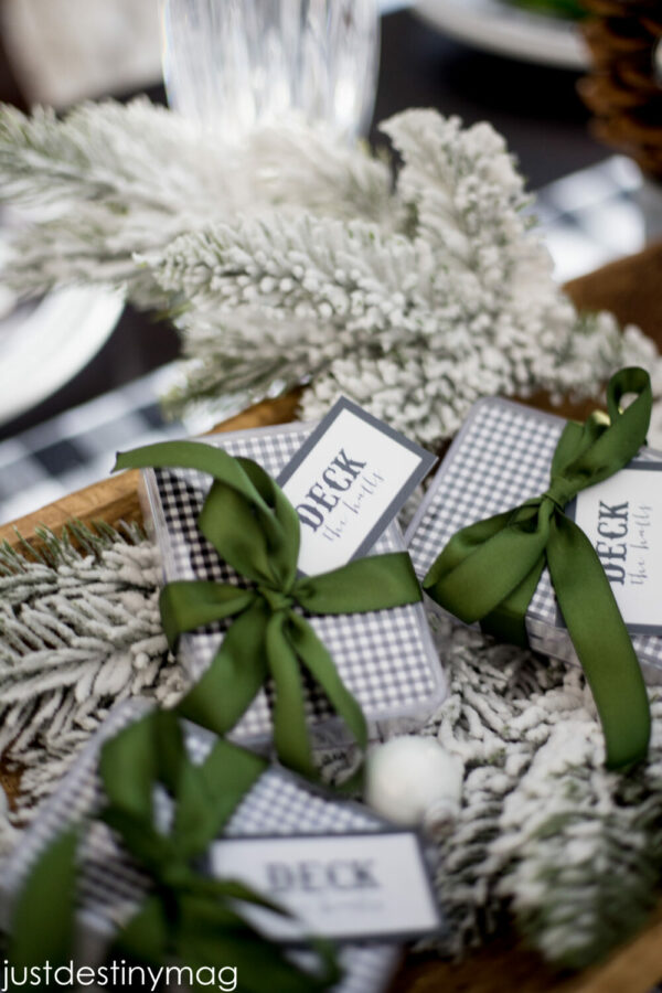 Deck the Hall Gift Labels - Image 4