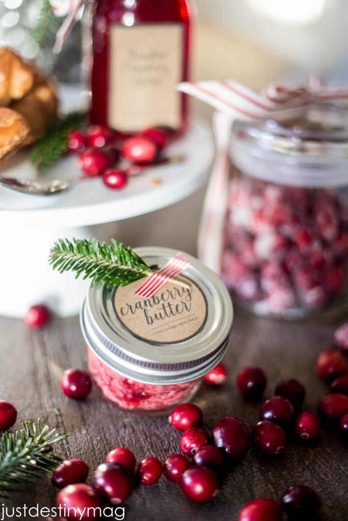 Use cranberries for Christmas Gifts this year