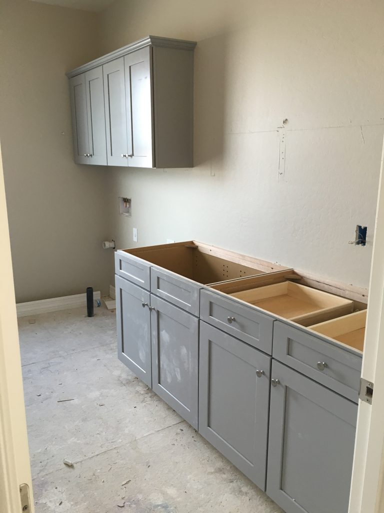 House with 2 laundry rooms