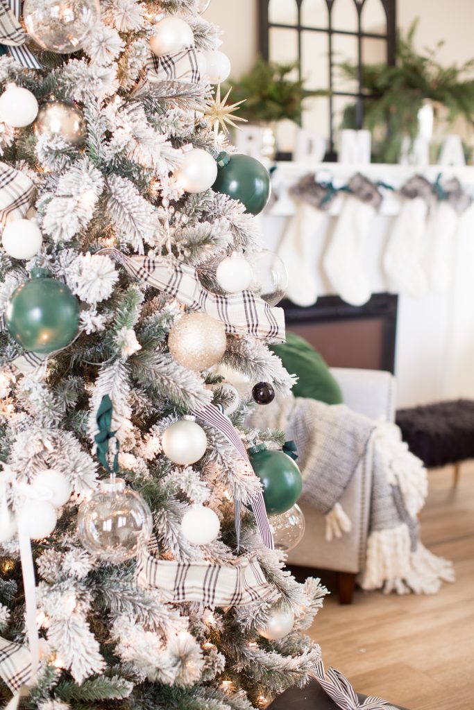 Creating the Perfect White Christmas Tree with Green Decorations