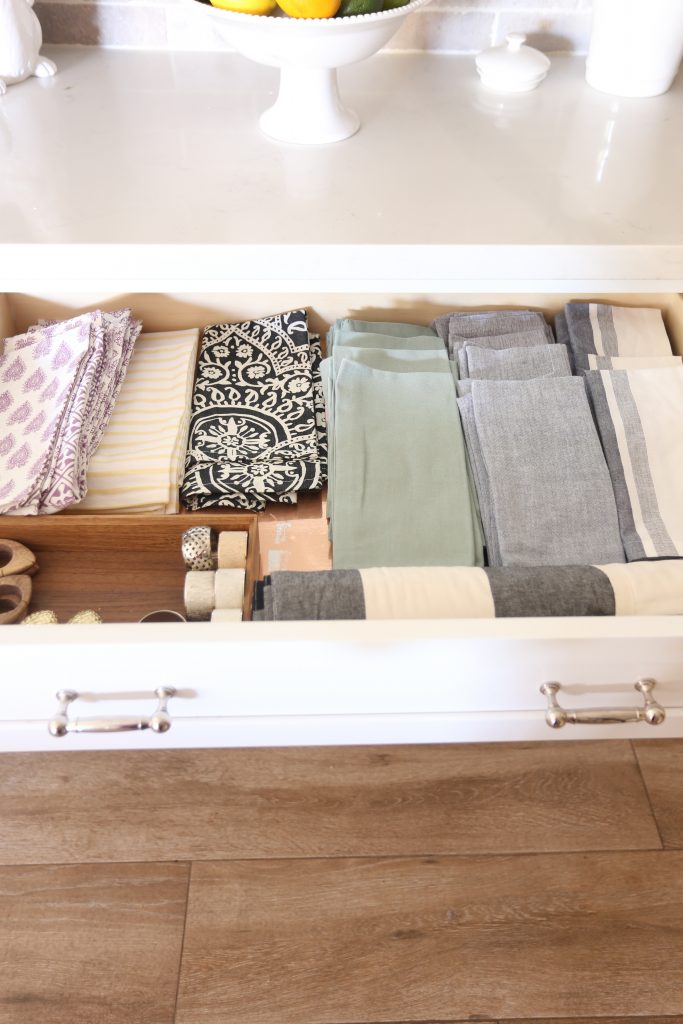 Kitchen Drawer Organization 