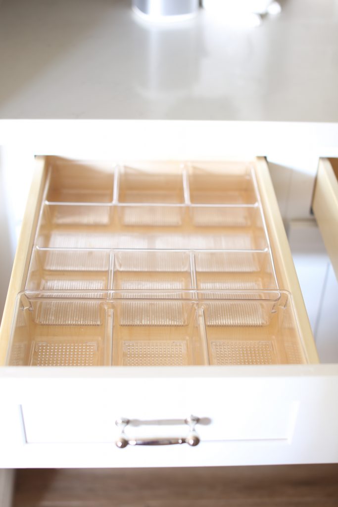 Kitchen Drawer Organization 