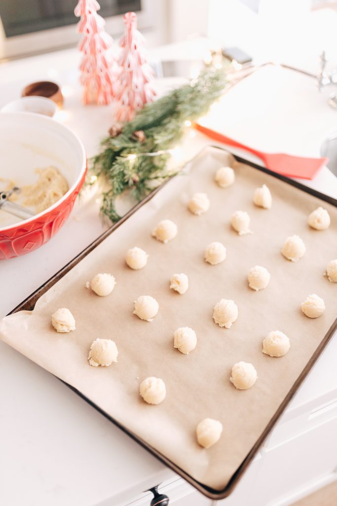 Cookies on cookie sheet