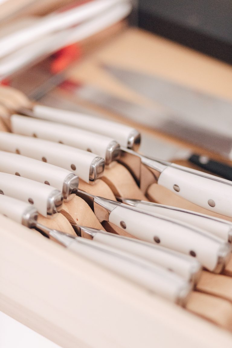 The Best White Knife Sets