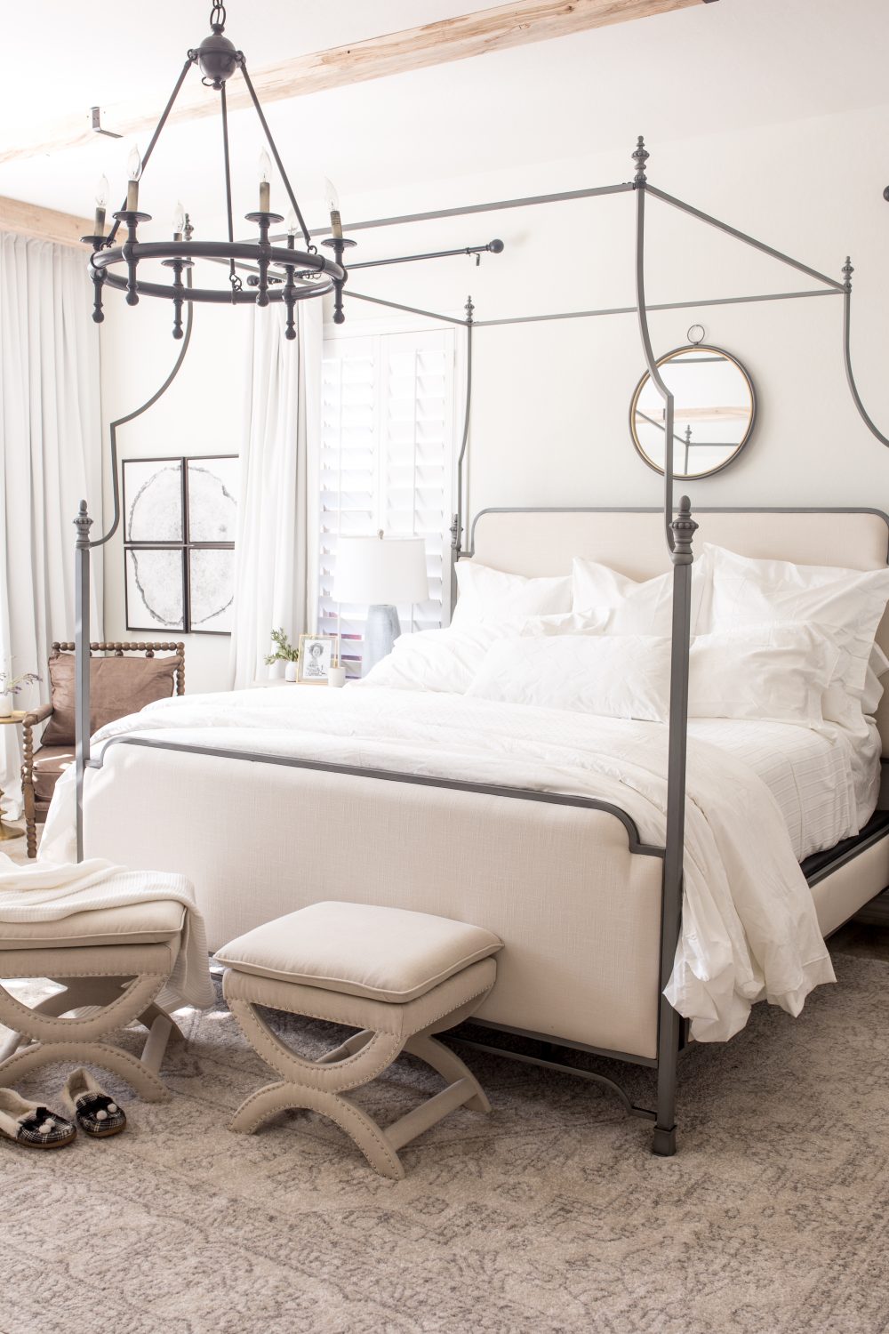 metal canopy bed