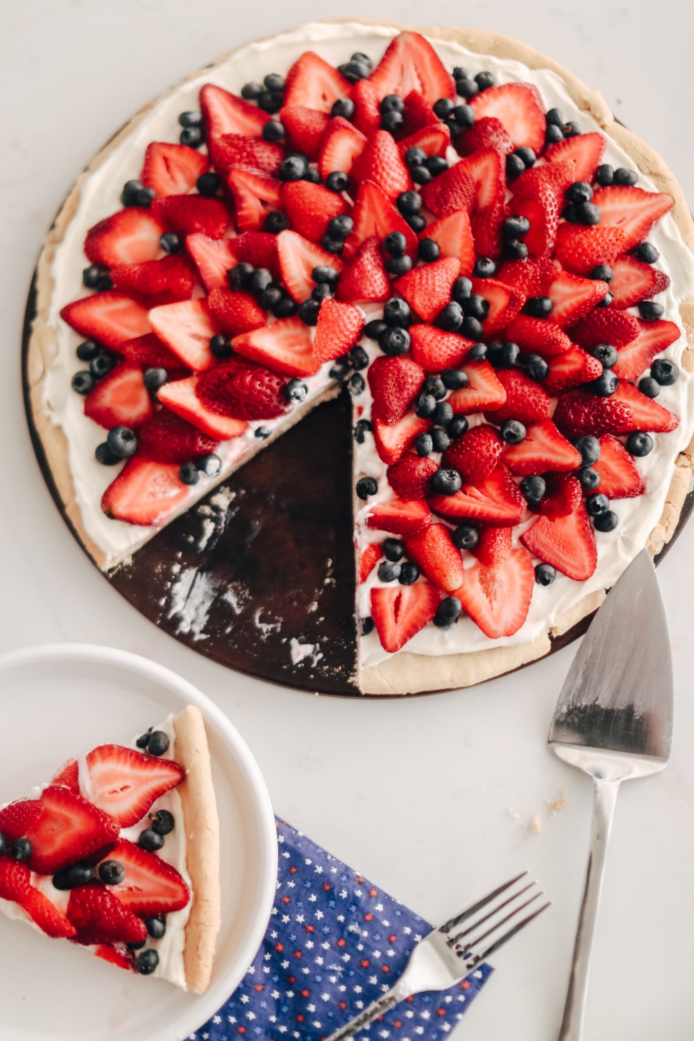 Easy to Make Memorial Day Patriotic Pizza
 