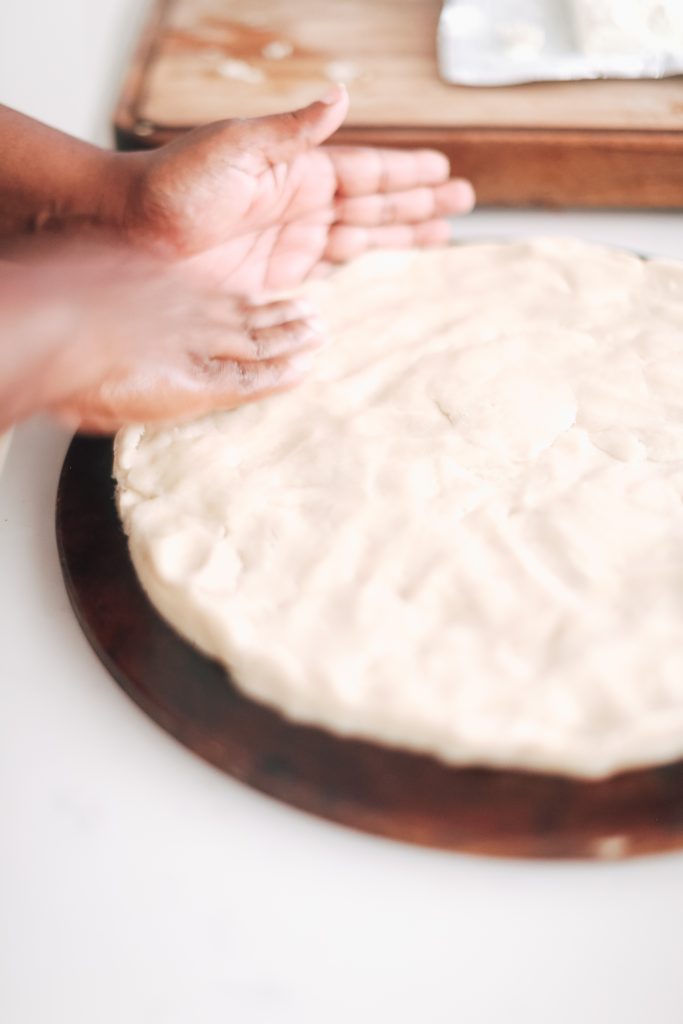 How to make and assemble a fruit Pizza 