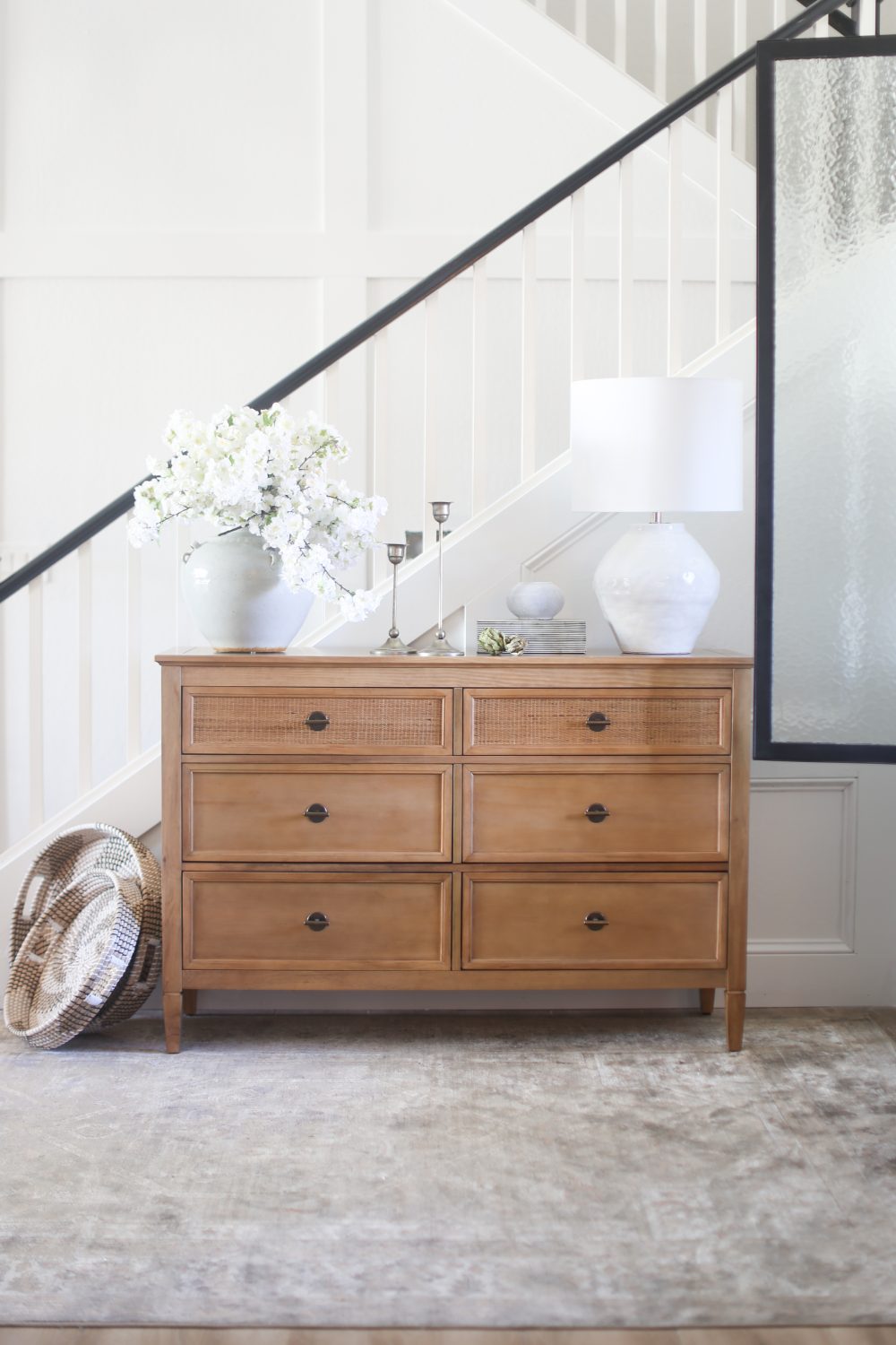 How to Style your Entryway 