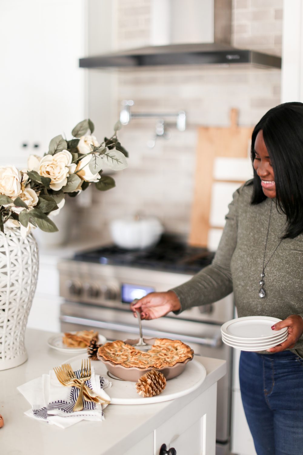 How to Make an Easy Apple Pie Recipe with Canned Apples ...