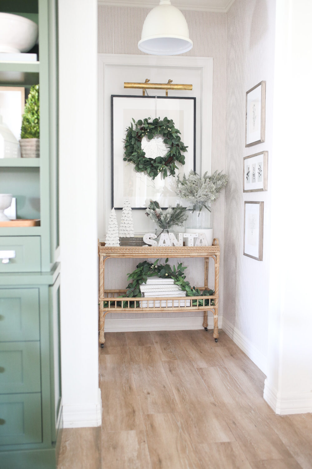 Hallway decor for Christmas. Wreath from Arhaus and table from Serena and Lily 