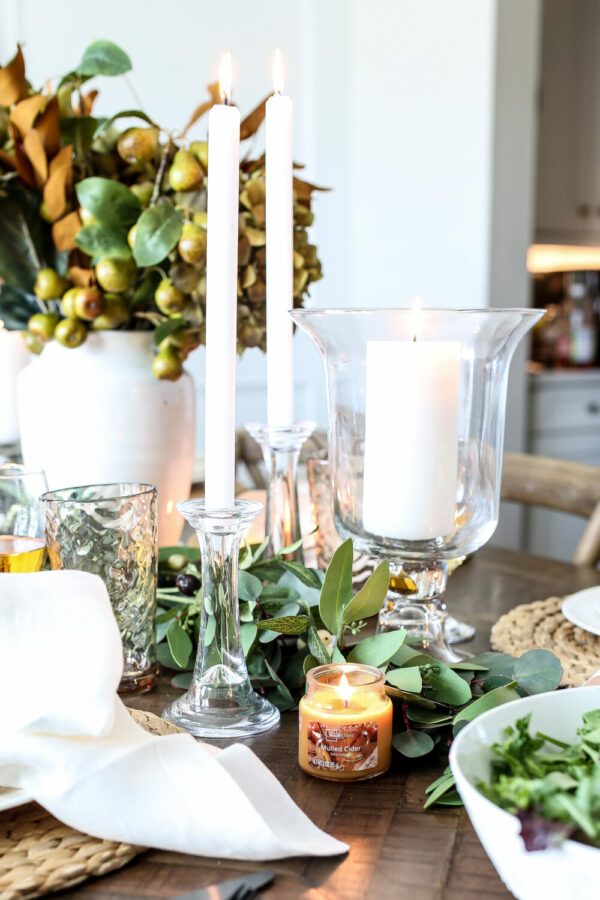 Elegant Thanksgiving Table with Natural Elements