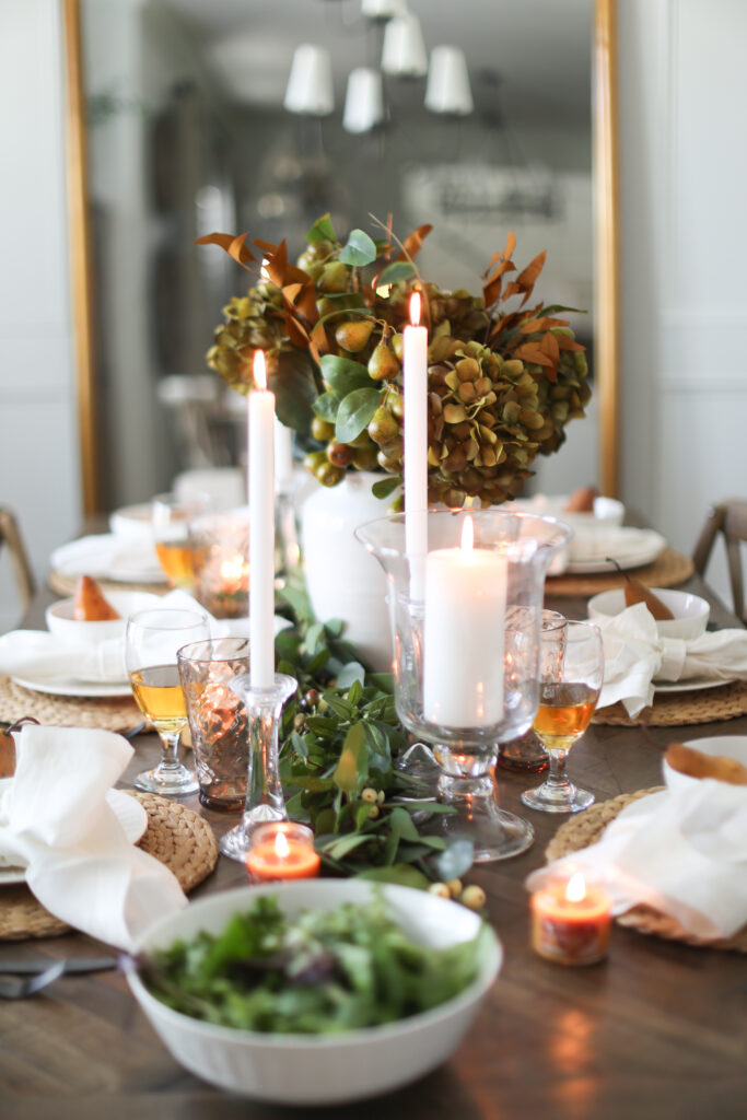 Elegant Thanksgiving Table with Natural Elements