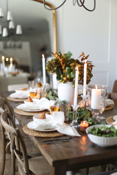 Elegant Thanksgiving Table with Natural Elements