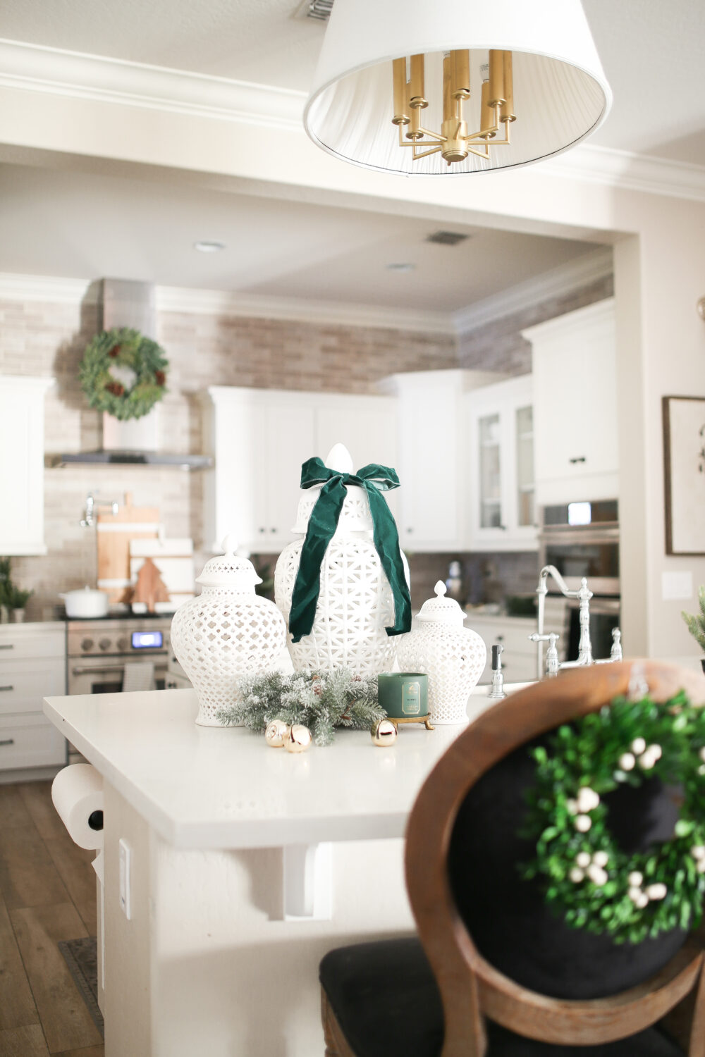 Elegant Christmas Kitchen 