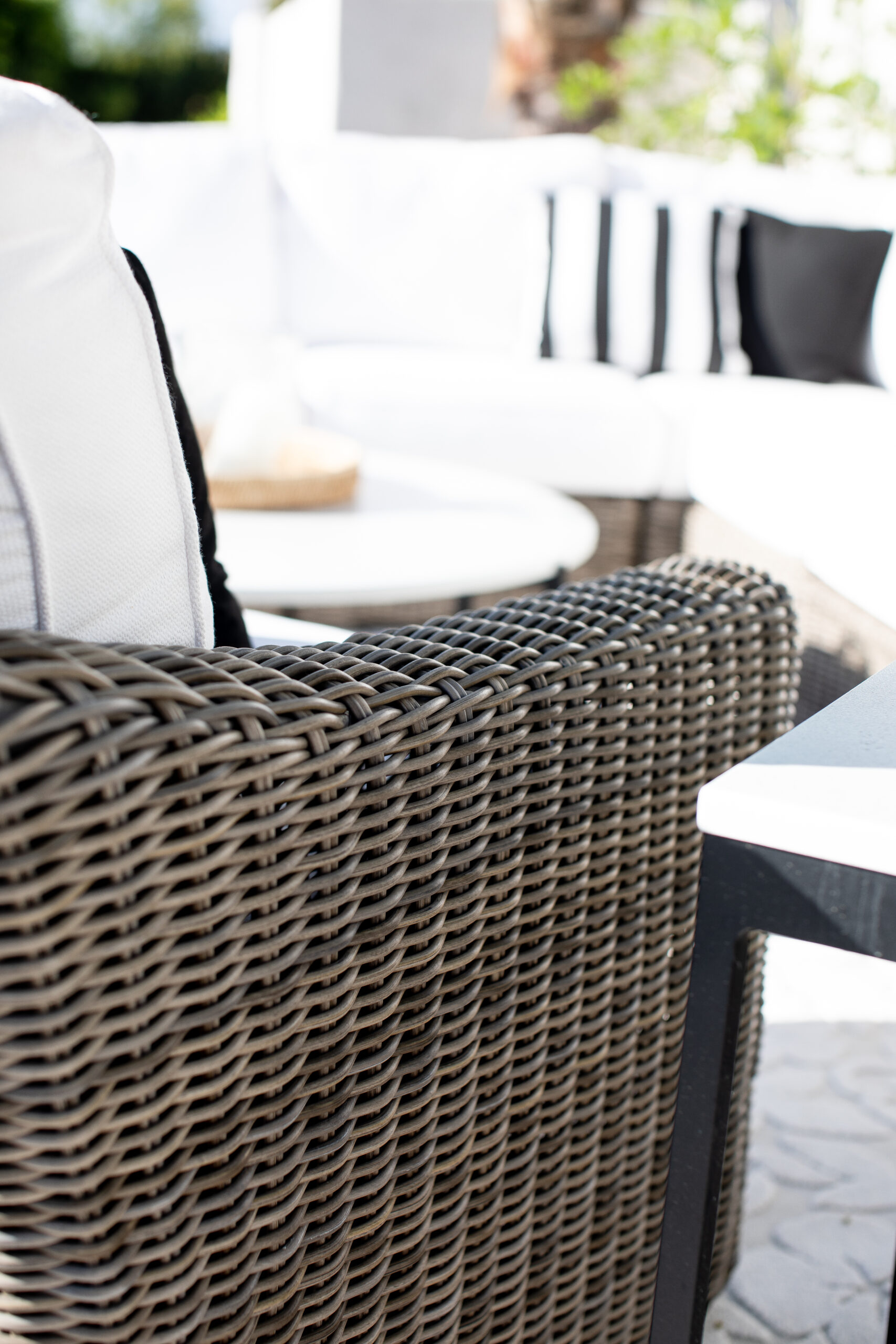 Gorgeous outdoor furniture from Bassett Furniture 