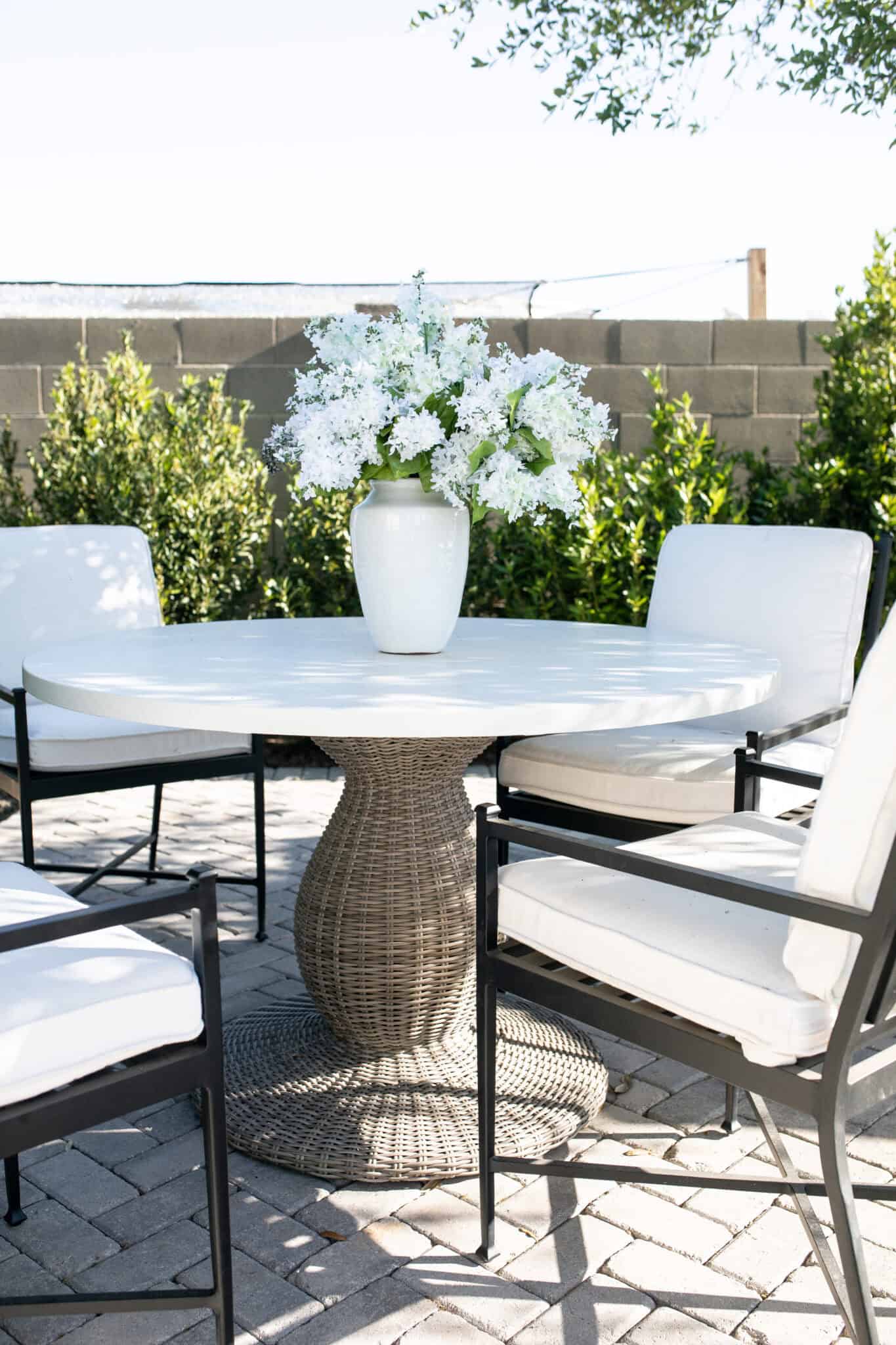 How to Bring Your Interior Style Into your Outdoor Spaces