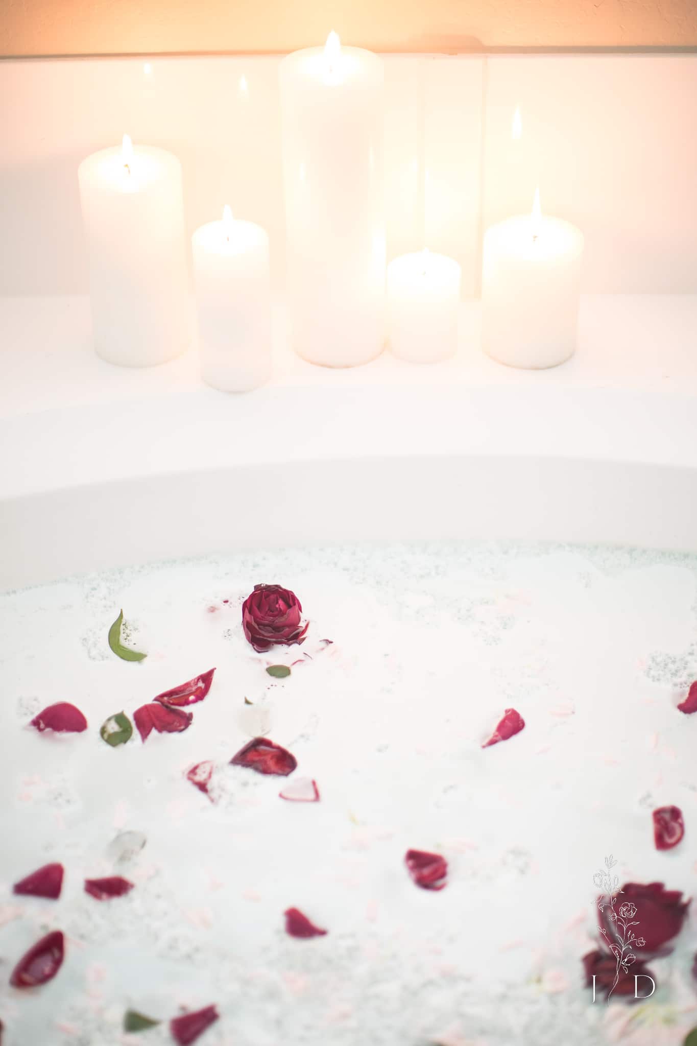 Candle light romantic bath 