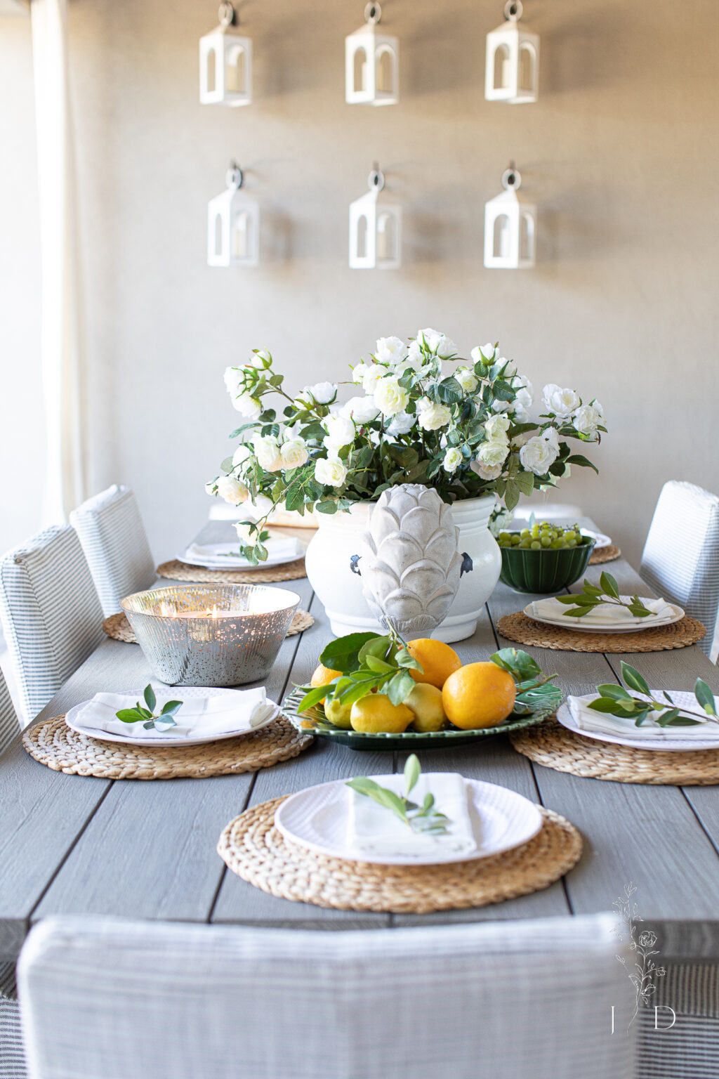 Outdoor Table Decor for a Beautiful Spring Table