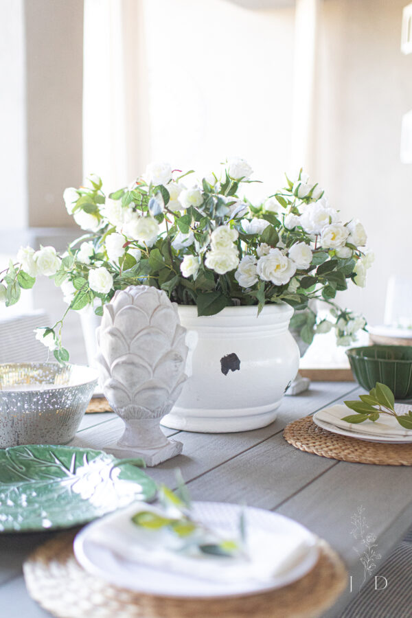 Outdoor Table Decor for a Beautiful Spring Table